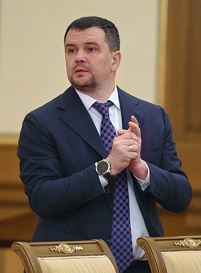 Появление у «Цифровой экономики» персонального вице-премьера Максима Акимова позволило Минцифре задуматься о внедрении «агентов влияния» в сопредельные ведомства
