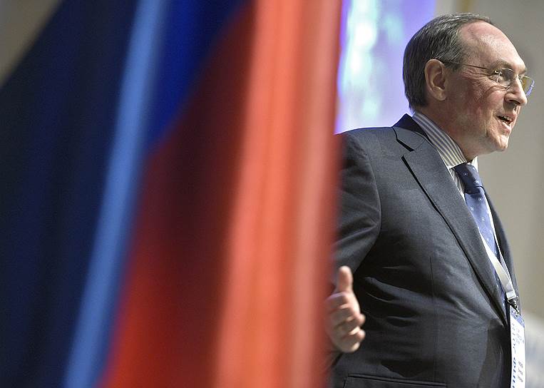 Глава комитета Госдумы по образованию и науке Вячеслав Никонов 