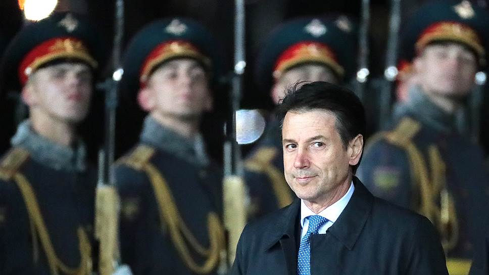 Как вслед за итальянскими министрами в Москву прилетел глава правительства