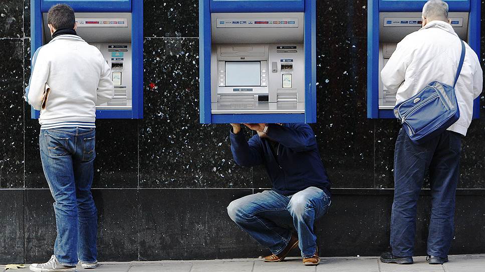 Как данные снимают в банкоматах