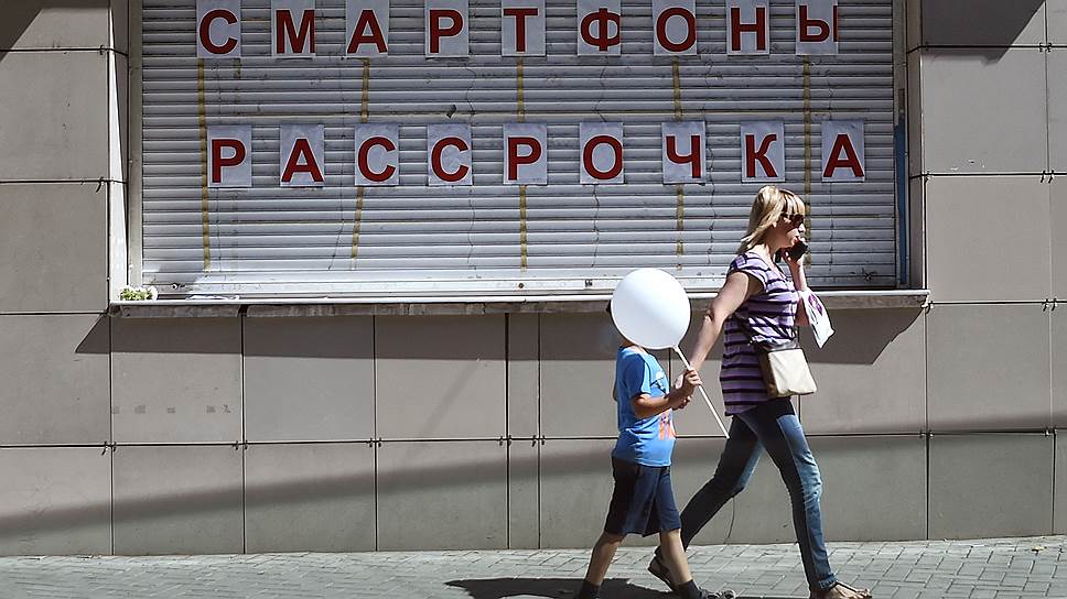 С чем связана стагнация поставок смартфонов в Россию в третьем квартале 2018 года