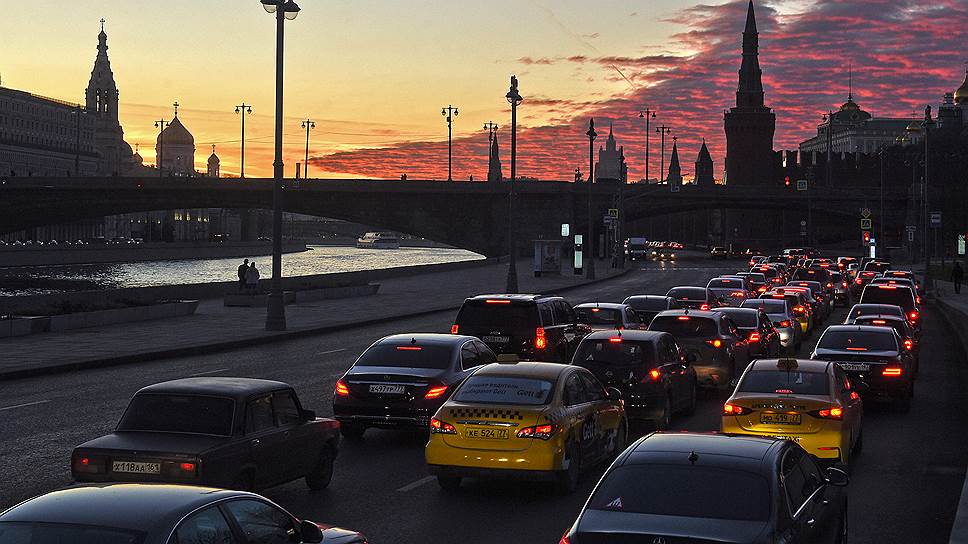 Почему борьба с пробками в центре Москвы, как всегда, привела к подорожанию