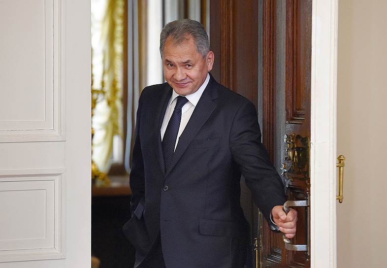 Министр обороны Сергей Шойгу увидел перспективу в реформировании военно-строительного комплекса 