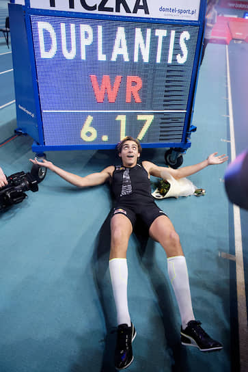 Мировой рекорд, установленный 20-летним шведом Армандом Дюплантисом, сделал его главным фаворитом летних Олимпийских игр в Токио