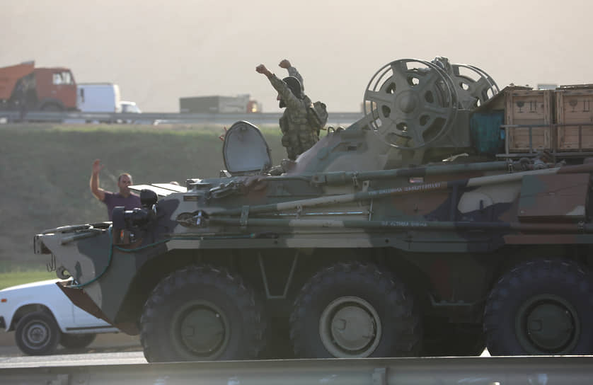 Азербайджанские военные довольны итогами первого дня боевых действий: даже противник признал, что им удалось существенно продвинуться вглубь карабахской территории