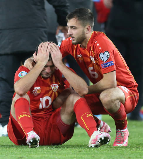 Благодаря голу ветерана сборной Северной Македонии 37-летнего Горана Пандева (№10) в ворота грузинской команды его команда впервые в истории вышла в финальную часть чемпионата Европы по футболу