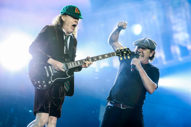 Исполнительское долгожительство дается группе AC/DC дорого, но дорогого стоит