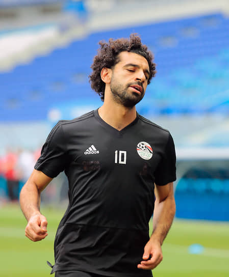 «Ливерпуль» отказывается отпускать своего ключевого форварда Мохамеда Салаха в сборную Египта, опасаясь, что заполучит игрока обратно не ранее чем через три недели