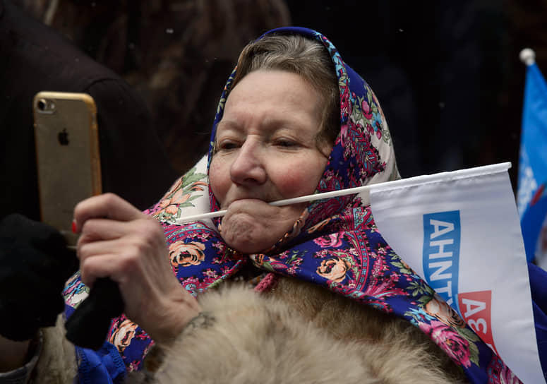 В ходе агитации за и против политических партий перед думскими выборами россиянам было на что посмотреть в интернете