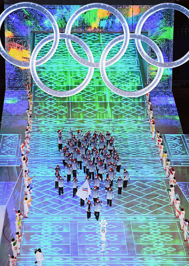 На церемонии открытия Игр команда Олимпийского комитета России была одной из самых многочисленных