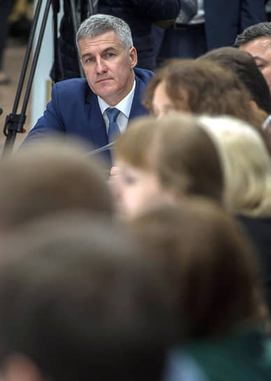 В выборах главы Карелии помимо губернатора региона Артура Парфенчикова уже сейчас хотят участвовать более десятка кандидатов