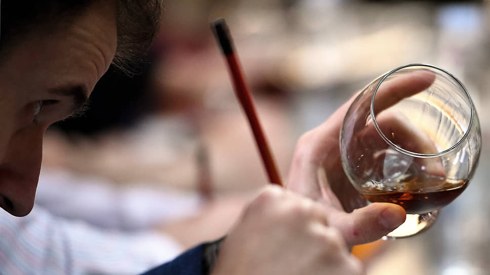 Что говорят ритейлеры о запасах импортных виски и коньяка