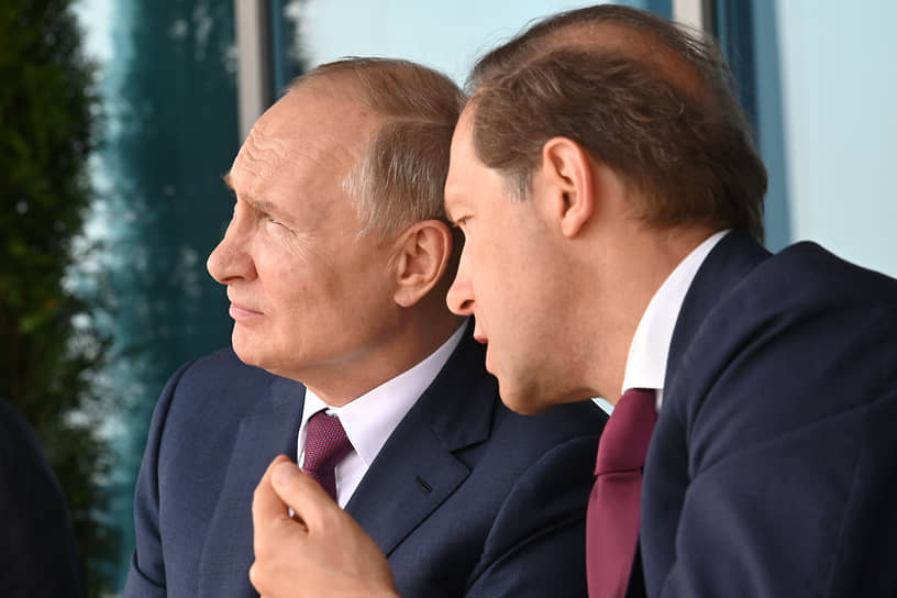 Владимир Путин и Денис Мантуров много лет работали рядом