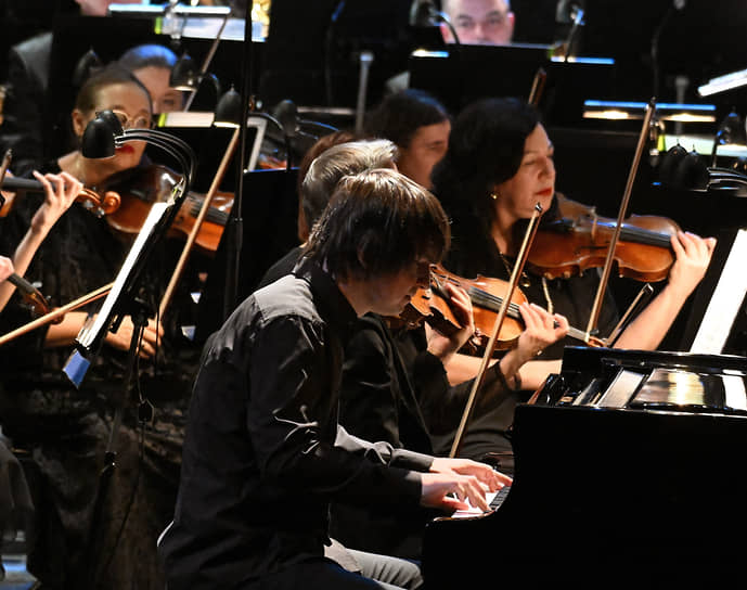 В исполнении пианиста Алексея Мельникова и оркестра Первый фортепианный концерт Брамса прозвучал как новое, незнакомое сочинение