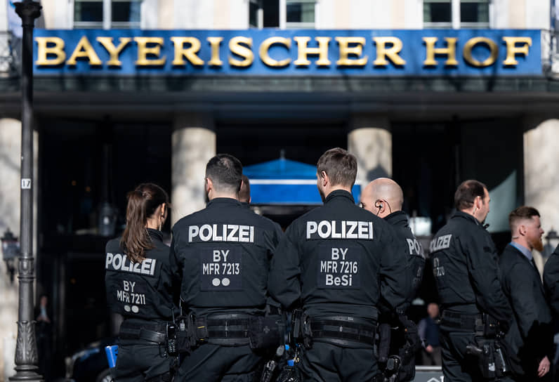 Мюнхенская конференция по безопасности, открывающаяся в пятницу в фешенебельном отеле Bayerischer Hof, пройдет без участия официальной делегации из России
