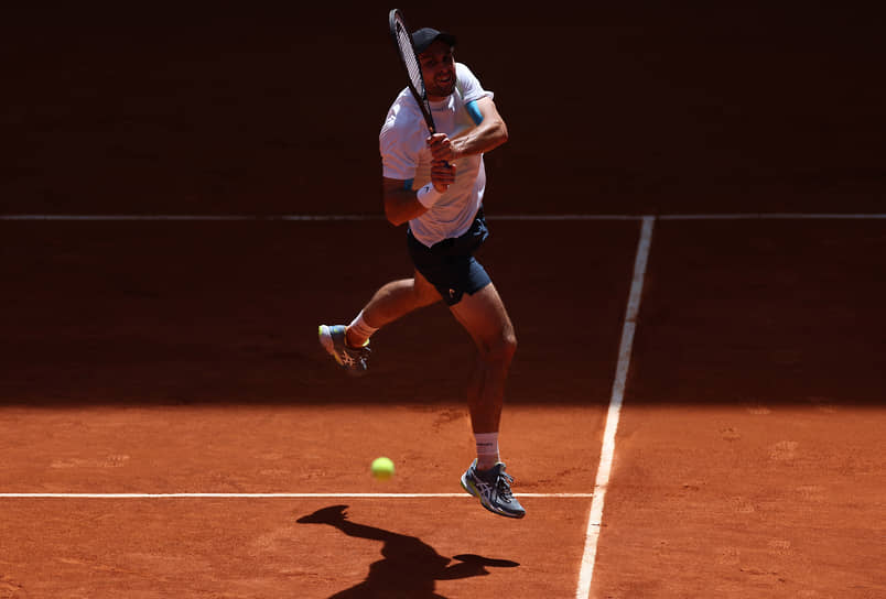 Благодаря выходу в четвертьфинал Mutua Madrid Open бывшая 14-я ракетка мира Аслан Карацев вернется в первую сотню рейтинга АТР