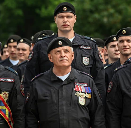 На Соборной площади в этот день мерились не только ростом