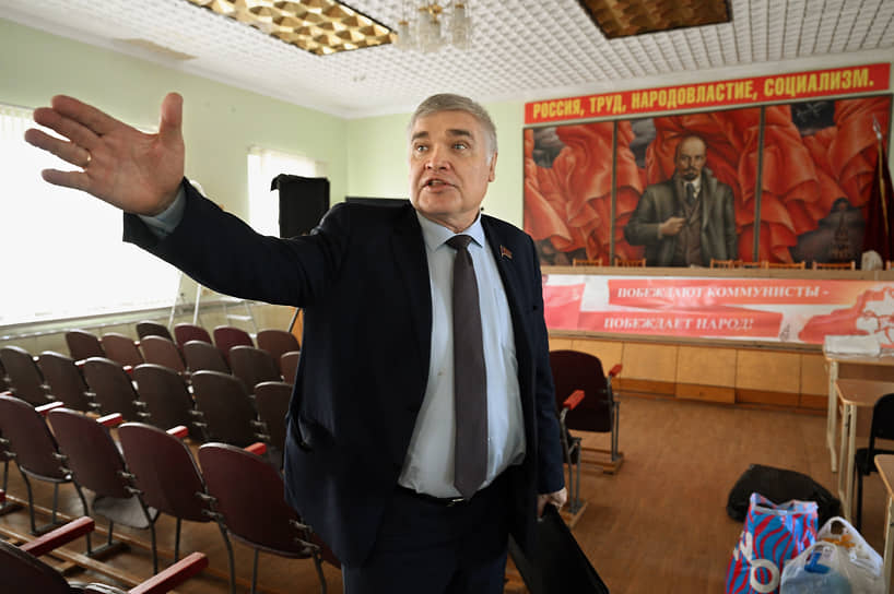 Кандидат в губернаторы от КПРФ Андрей Алехин надеется, что Омская область после выборов пойдет другим путем