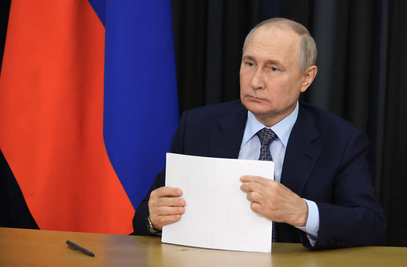 Владимир Путин на заседании оргкомитета «Победа» в какой-то момент, казалось, отчаялся добиться интересующего его ответа