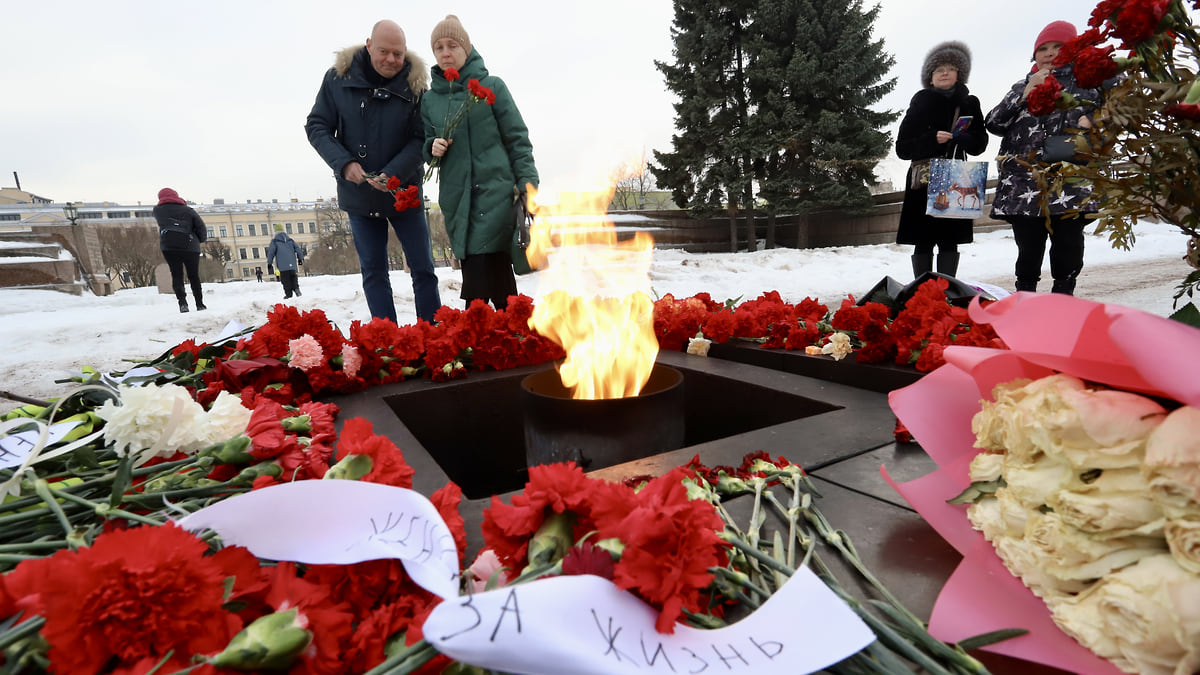 В Госдуму внесен проект о выплате гражданским женам погибших на СВО бойцов