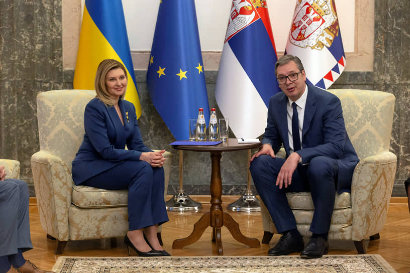 Супруга президента Украины Елена Зеленская и президент Сербии Александр Вучич во время встречи в Белграде