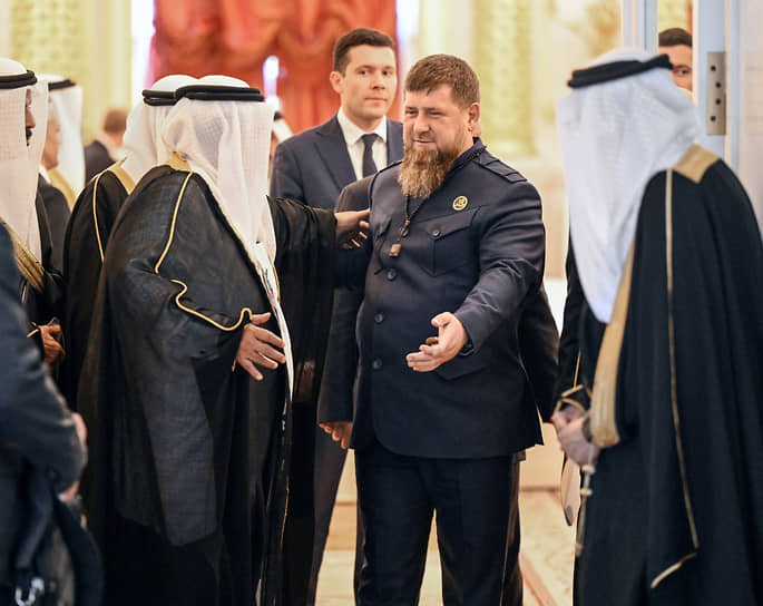 Члены делегации Бахрейна и Рамзан Кадыров слишком уважали друг друга