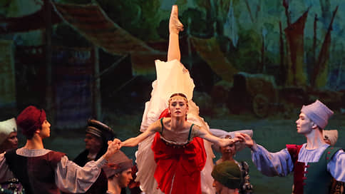 Танцы невинности и опыта // В Самаре показали старинные французские балеты