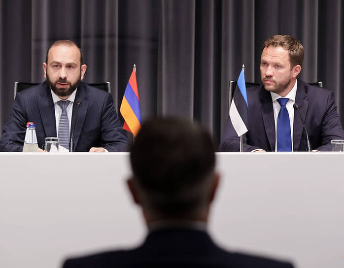 Глава МИД Армении Арарат Мирзоян на встрече со своим эстонским коллегой Маргусом Цахкной поблагодарил его за поддержку европейских устремлений Еревана