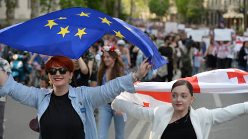 Грузию просят умерить свою «Мечту» // Процесс вступления страны в Евросоюз приостановлен до смены власти