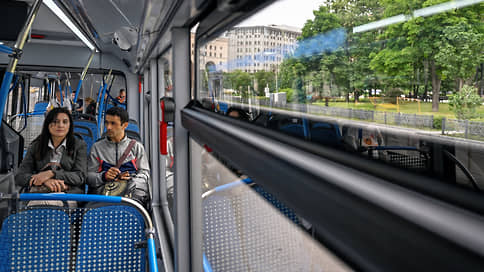 Трамваи пустили на самоход // Москве и Санкт-Петербургу разрешили возить пассажиров на беспилотном транспорте