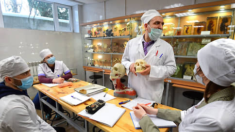 Медицинское образование становится ценнее // В российских медвузах снова выросла стоимость обучения