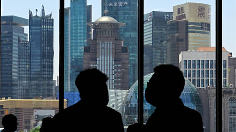 Китай недосчитался инвестиций // Иностранные вложения в экономику КНР сократились почти на треть