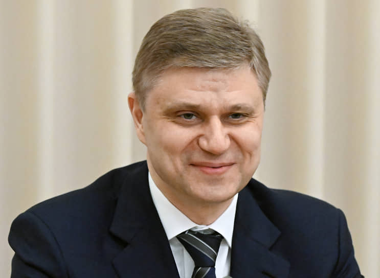 Олег Белозеров 