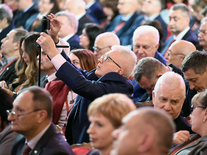 Делегаты съезда профессионально подходили к исполнению своих обязанностей