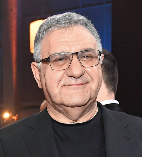 Александр Акопов