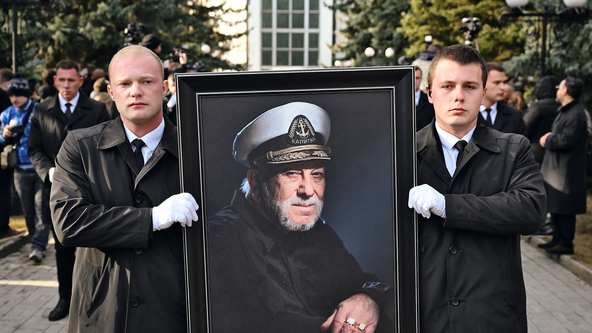 «Он был нашим общим папой»