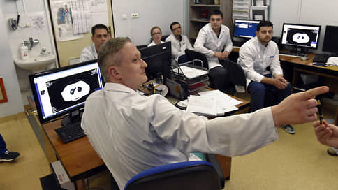 Врач, оцифруйся сам // Медикам не хватает обучения при цифровизации здравоохранения