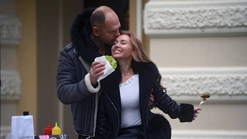 Russians talked about their attitude to marriage and family