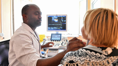 Врачам-мигрантам поверили на слово // В Минздраве не намерены дополнительно проверять иностранных медиков на знание русского языка