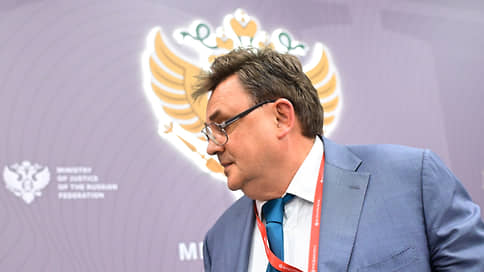 Декабристы не того разбудили // На юридическом форуме поговорили о борьбе с когнитивным колониализмом