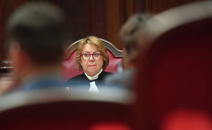 Судья Конституционного суда России Людмила Жаркова