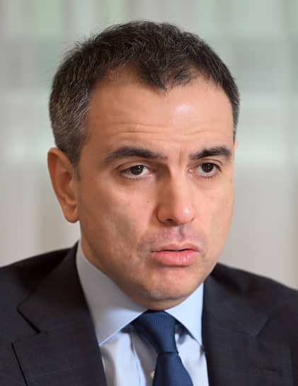 Михаил Карисалов