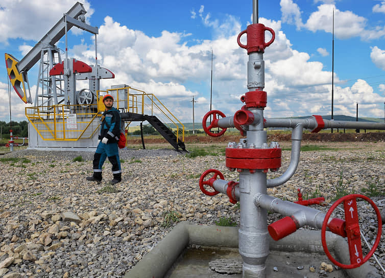 Потребление нефти, по оценкам МЭА, до конца десятилетия продолжит расти — но ее хватит