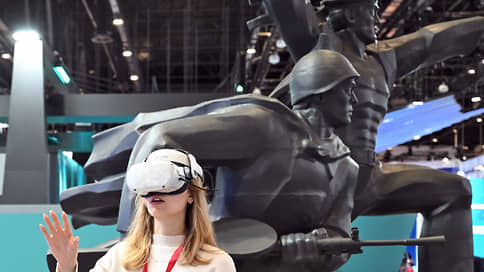 Преобладание форума над содержанием // Так и было, но лишь перед пленарной сессией ПМЭФ-2025