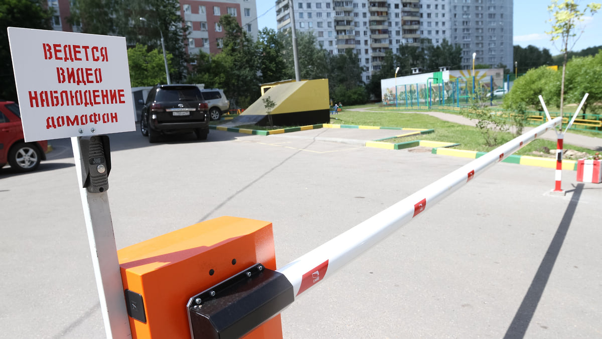 Столичные шлагбаумы избавляют от формальностей