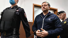 Экс-полицейским собрали для чтения 200 томов