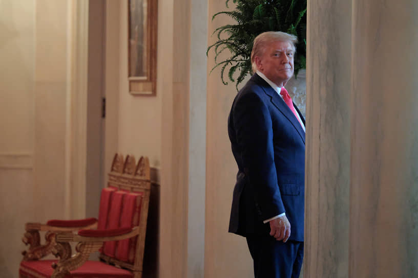 Уже после своего заявления о России и Украине Дональд Трамп дал интервью BBC News. Он повторил, что разочарован российским лидером, однако «еще не закончил» отношения с ним