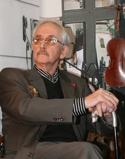 Василий Ливанов