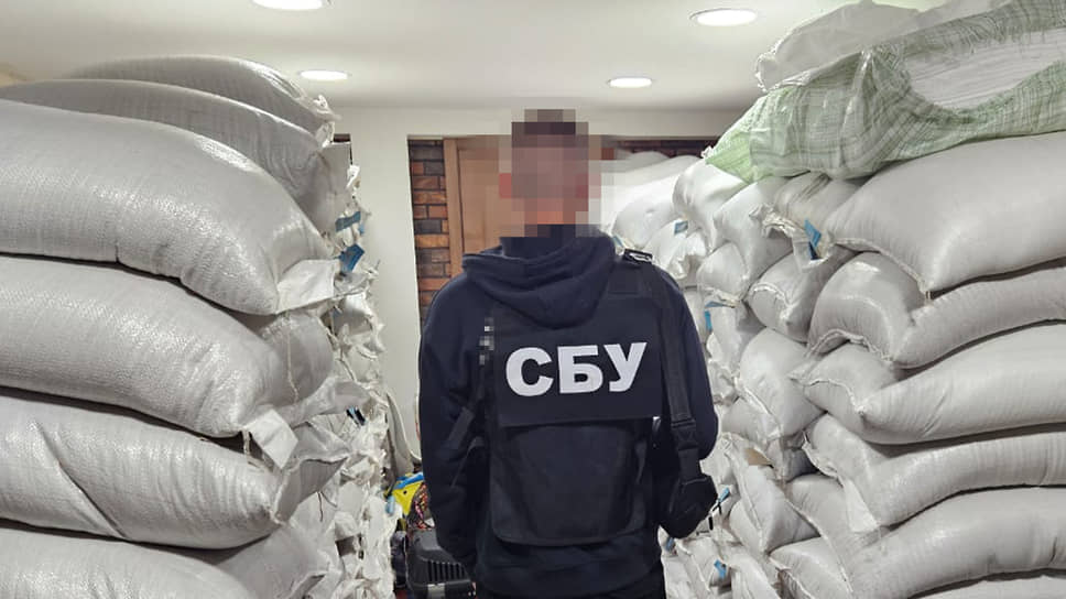 Сотрудники СБУ задержали одного из руководителей детективов НАБУ по подозрению в ведении бизнеса в России