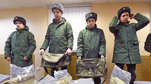 С мира ни нитки // В российской армии объявлено полное вещевое импортозамещение